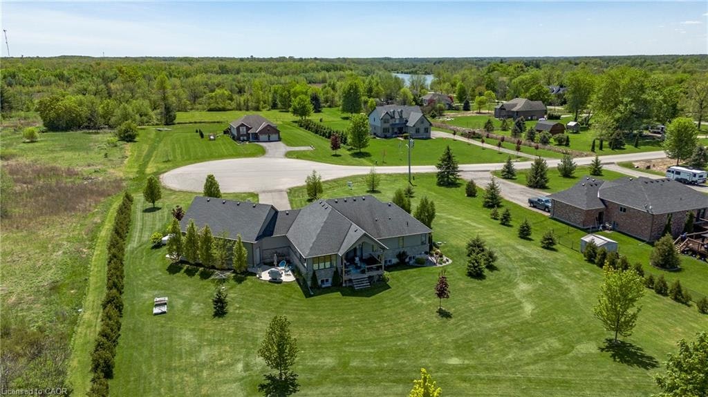 6 Macneil Court, Brant, ON, N3S 0G3 - 2