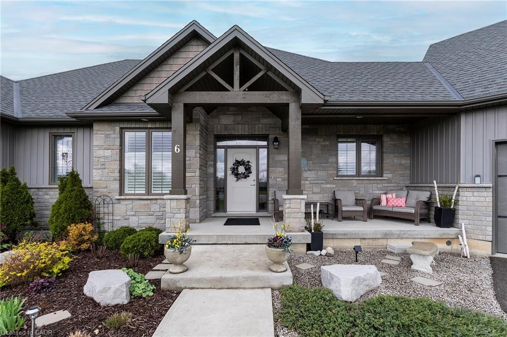 6 Macneil Court, Brant, ON, N3S 0G3 - 3