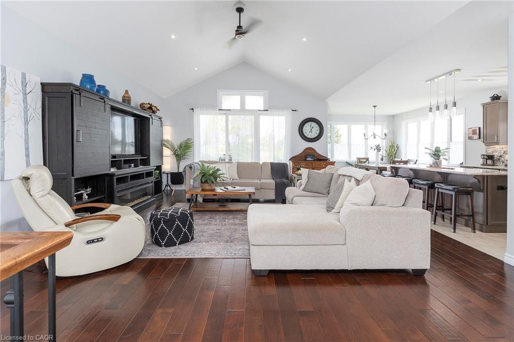 6 Macneil Court, Brant, ON, N3S 0G3 - 5