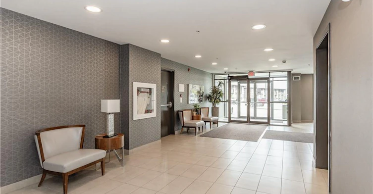 107-5020 Corporate Drive, Burlington, ON, L7L 0H7 - 9