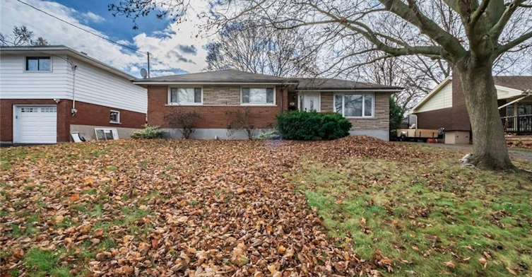 21 Hickery Place, Brantford, ON, N3S 3C7