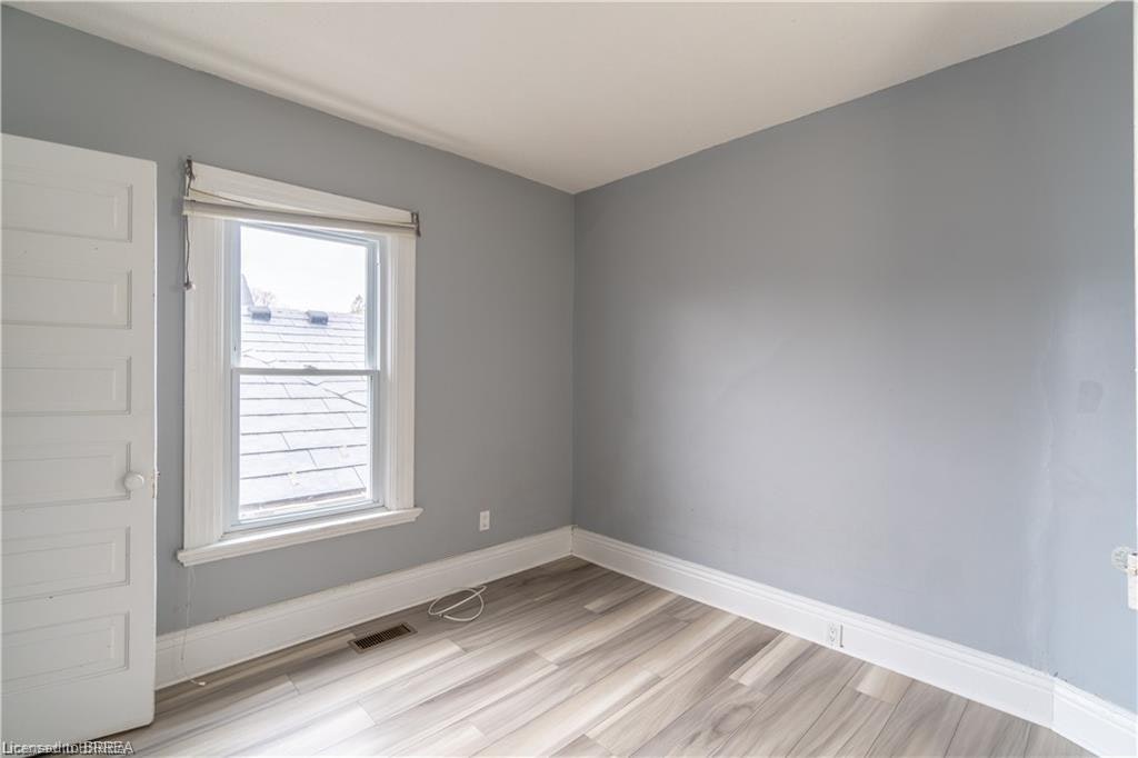 Upper-36 Cayuga Street, Brantford, ON, N3S 1W5 - 15