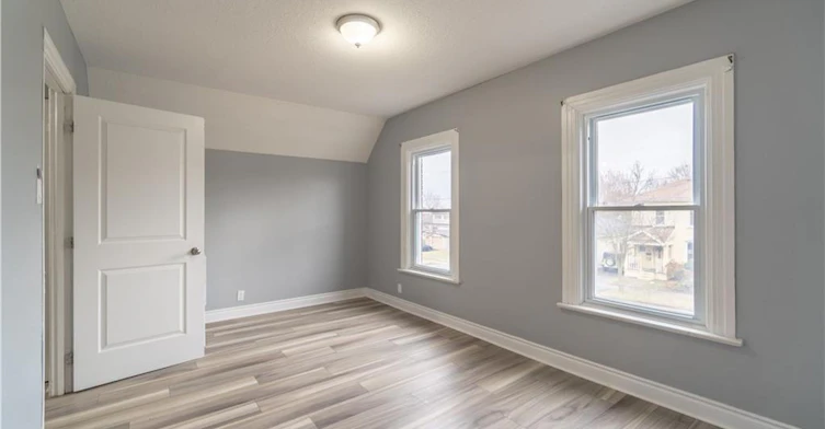 Upper-36 Cayuga Street, Brantford, ON, N3S 1W5 - 4