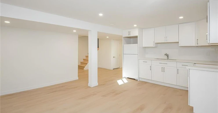 Lower-781 Ninth Avenue, Hamilton, ON, L8T 2A7 - 3