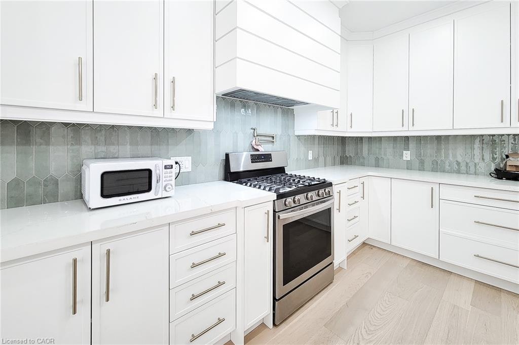 8 Secinaro Avenue, Hamilton, ON, L9G 0C6 - 21