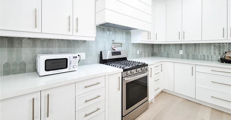 8 Secinaro Avenue, Hamilton, ON, L9G 0C6 - 21