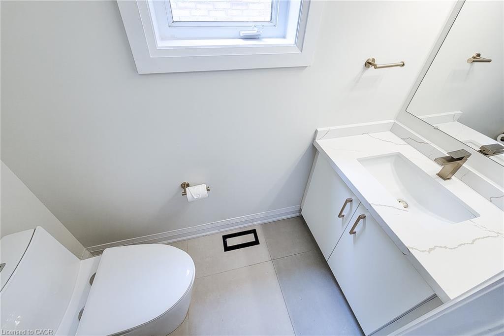 8 Secinaro Avenue, Hamilton, ON, L9G 0C6 - 27