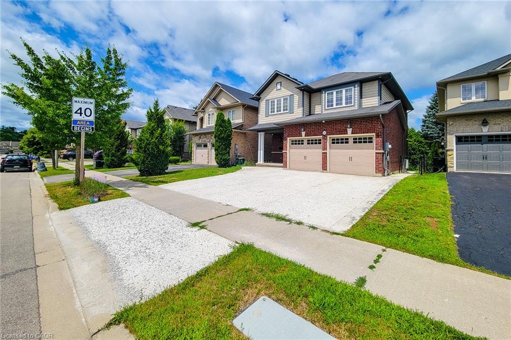 8 Secinaro Avenue, Hamilton, ON, L9G 0C6 - 2