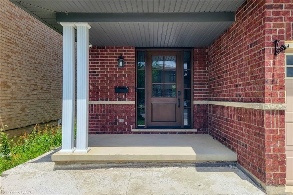 8 Secinaro Avenue, Hamilton, ON, L9G 0C6 - 7