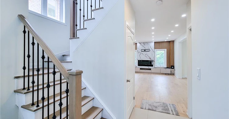8 Secinaro Avenue, Hamilton, ON, L9G 0C6 - 28