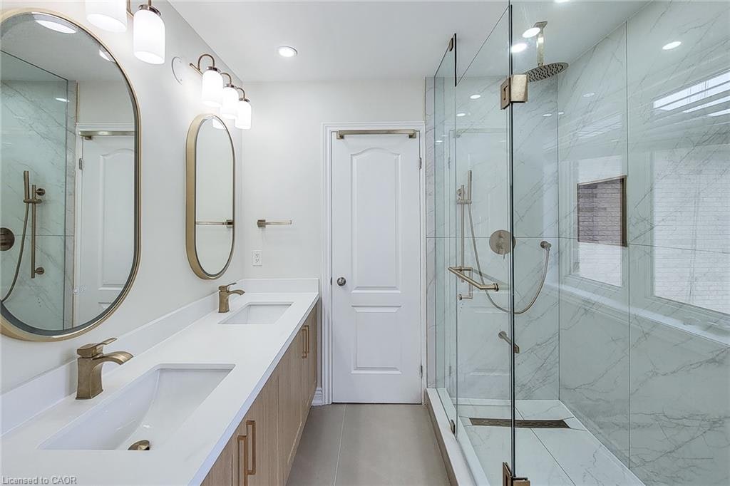 8 Secinaro Avenue, Hamilton, ON, L9G 0C6 - 32