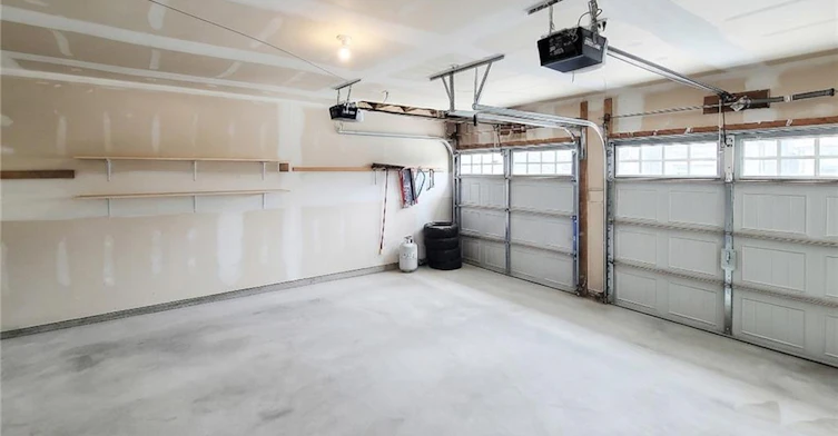 8 Secinaro Avenue, Hamilton, ON, L9G 0C6 - 47