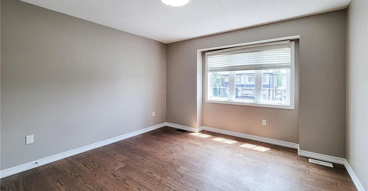 8 Secinaro Avenue, Hamilton, ON, L9G 0C6 - 42