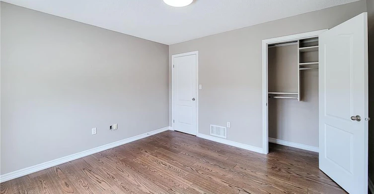 8 Secinaro Avenue, Hamilton, ON, L9G 0C6 - 44