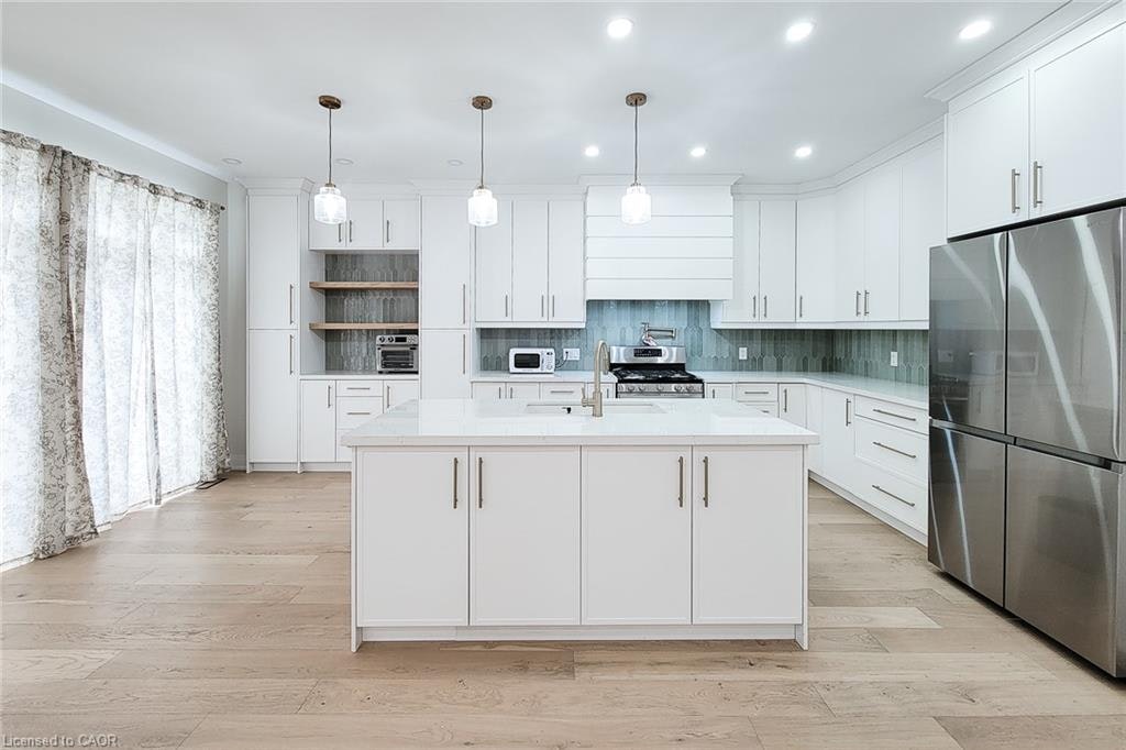 8 Secinaro Avenue, Hamilton, ON, L9G 0C6 - 17