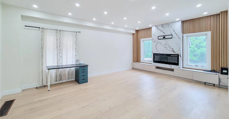 8 Secinaro Avenue, Hamilton, ON, L9G 0C6 - 11