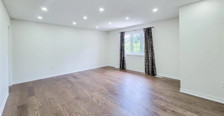8 Secinaro Avenue, Hamilton, ON, L9G 0C6 - 29