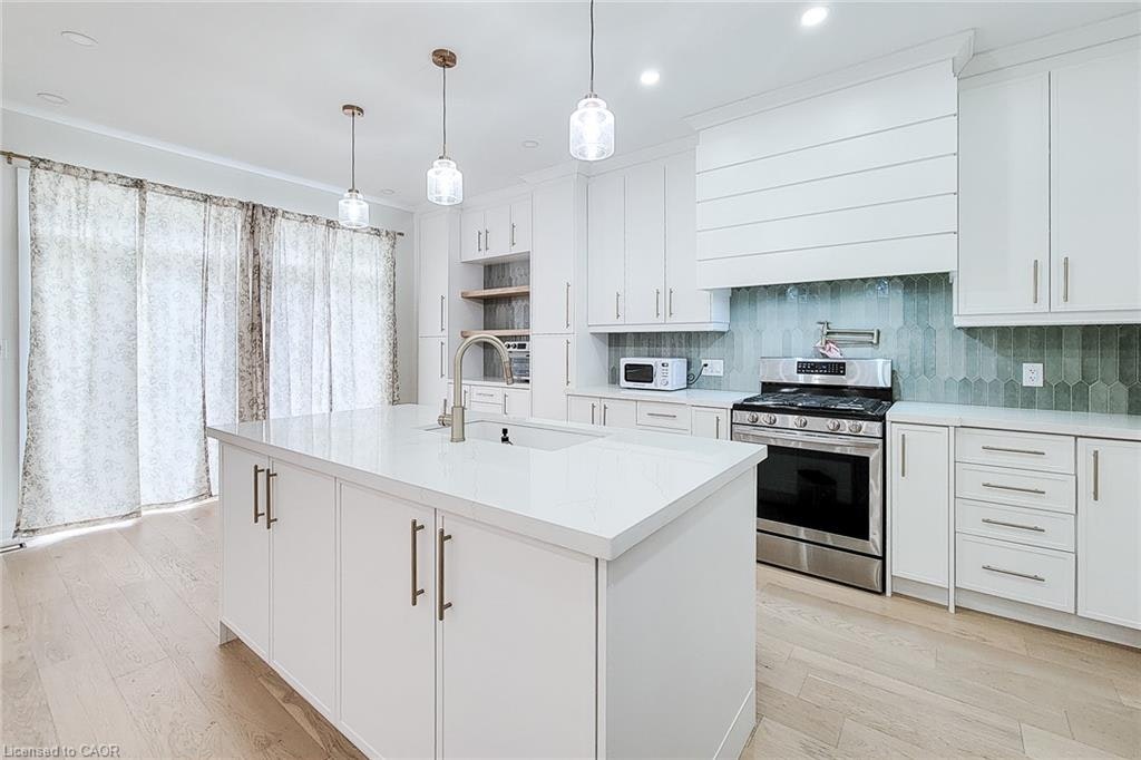 8 Secinaro Avenue, Hamilton, ON, L9G 0C6 - 19