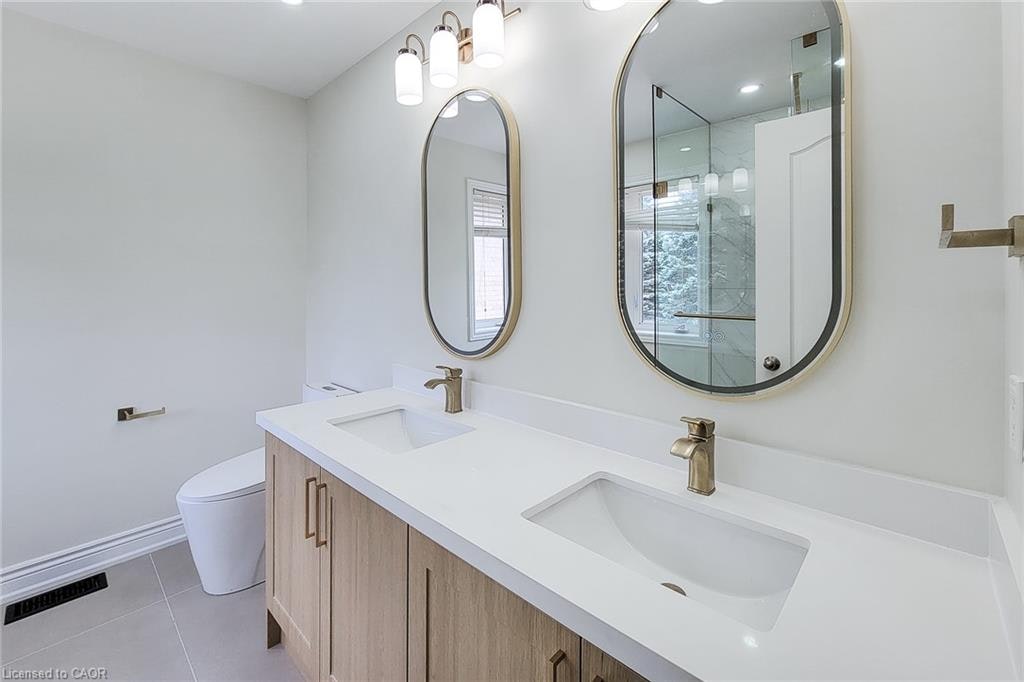 8 Secinaro Avenue, Hamilton, ON, L9G 0C6 - 33