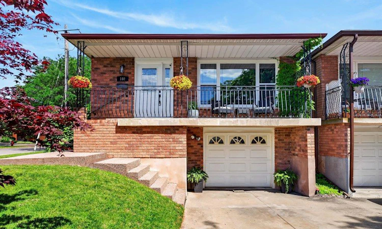 102 Birchlawn Drive