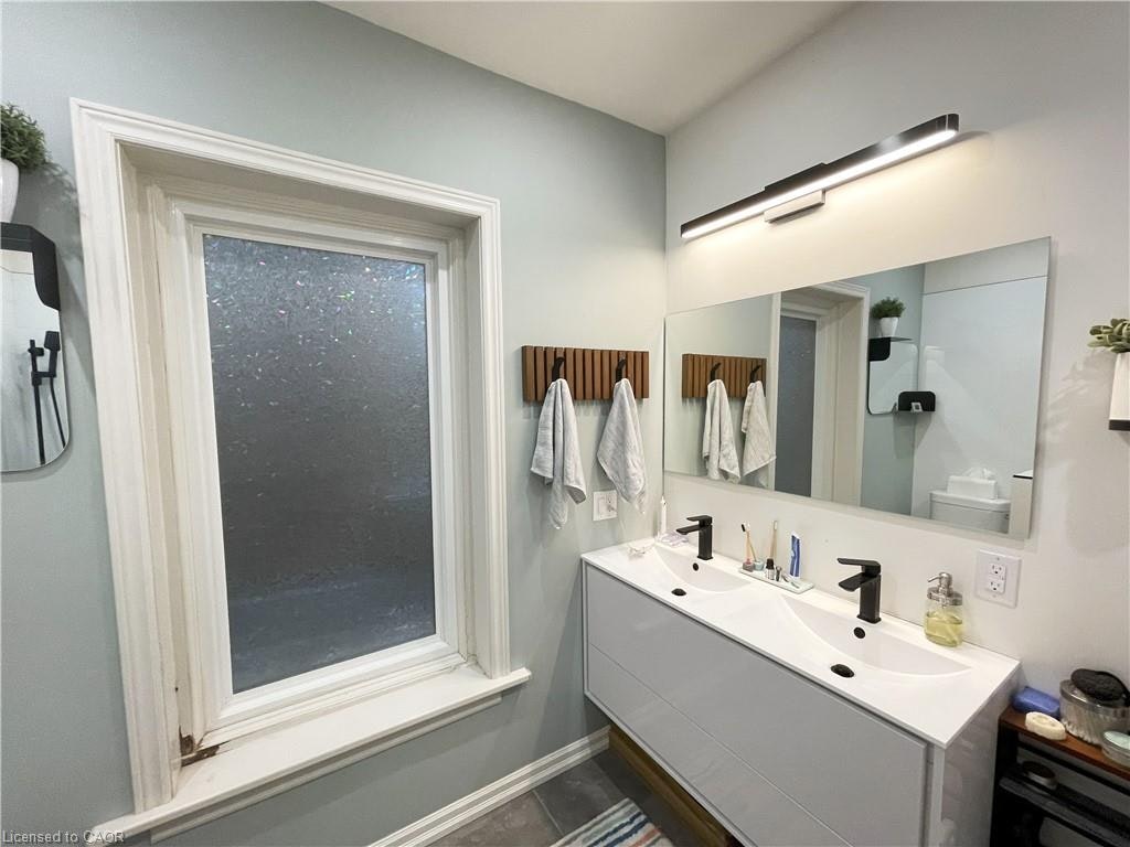 Upper-133 James Street N, Hamilton, ON, L8R 2K8 - 16