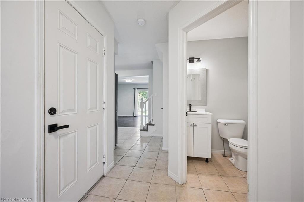 96 Templewood Drive, Kitchener, ON, N2R 1Y4 - 7