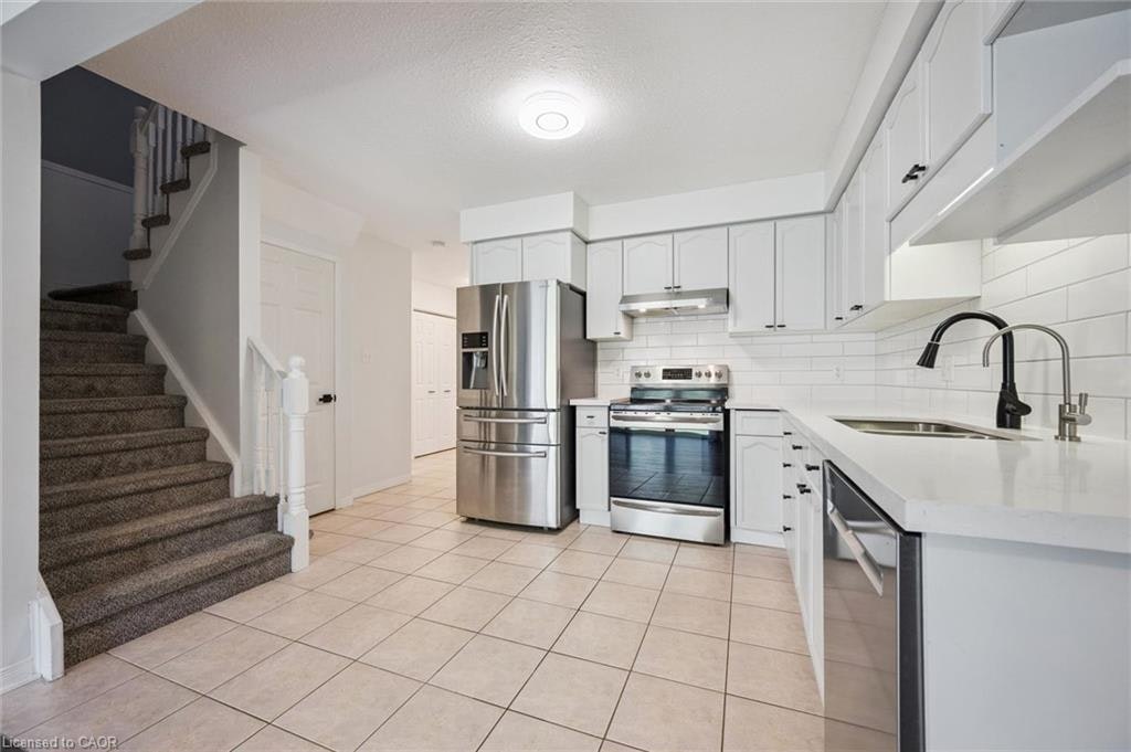 96 Templewood Drive, Kitchener, ON, N2R 1Y4 - 12