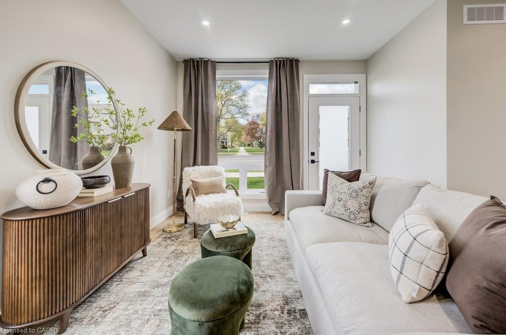 Main-210 Heritage Drive, Kitchener, ON, N2B 3J6
