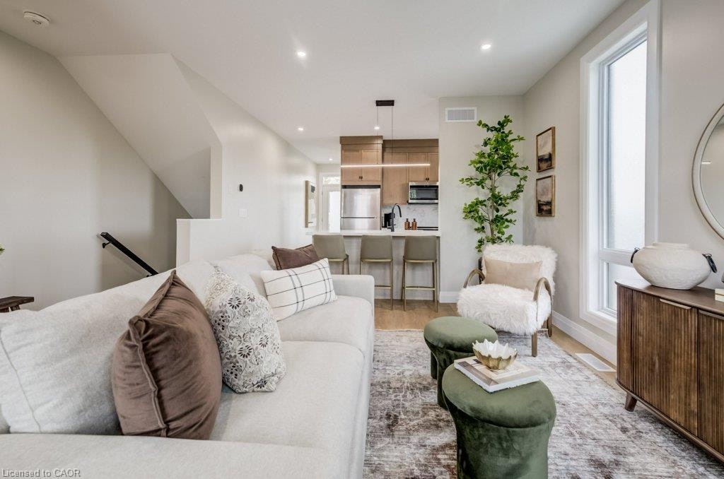 Lower unit (The Glen)-210 Heritage Drive, Kitchener, ON, N2B 0B5 - 8