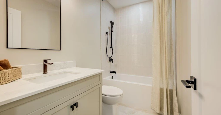 Lower unit (The Glen)-210 Heritage Drive, Kitchener, ON, N2B 0B5 - 12