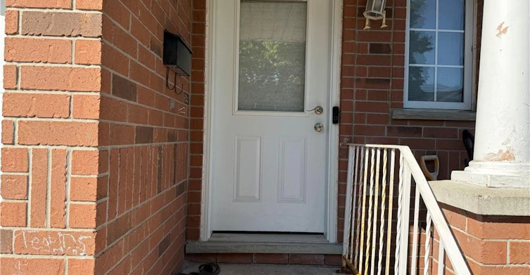 1-11 Hackberry Street, Kitchener, ON, N2E 3R2 - 2