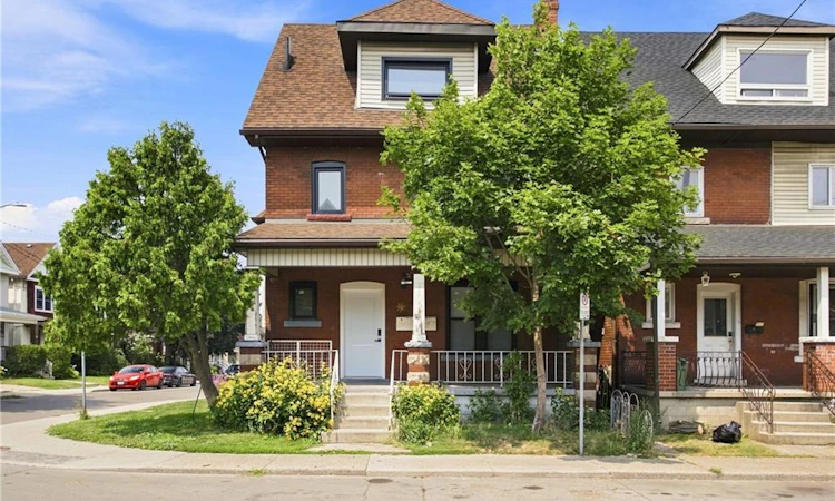 19 Lottridge Street