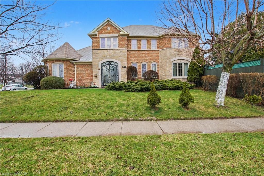 342 Saginaw Parkway, Cambridge, ON, N1T 1R8
