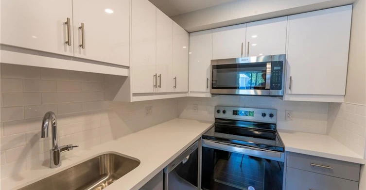 103-700 Lawrence Road, Hamilton, ON, L8K 1Z5