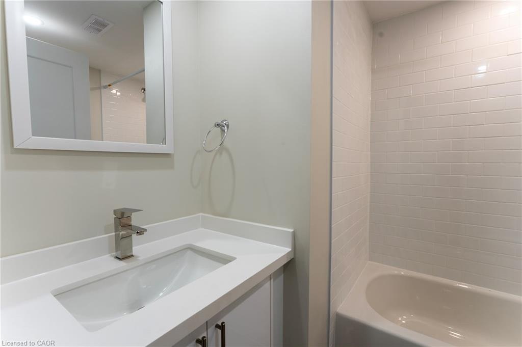 103-700 Lawrence Road, Hamilton, ON, L8K 1Z5 - 9