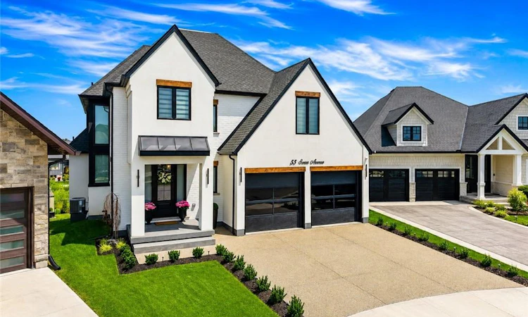 55 Swan Avenue