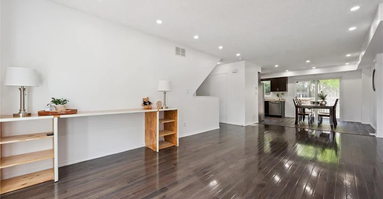9-600 White Elm Boulevard, Waterloo, ON, N2V 2V2 - 4