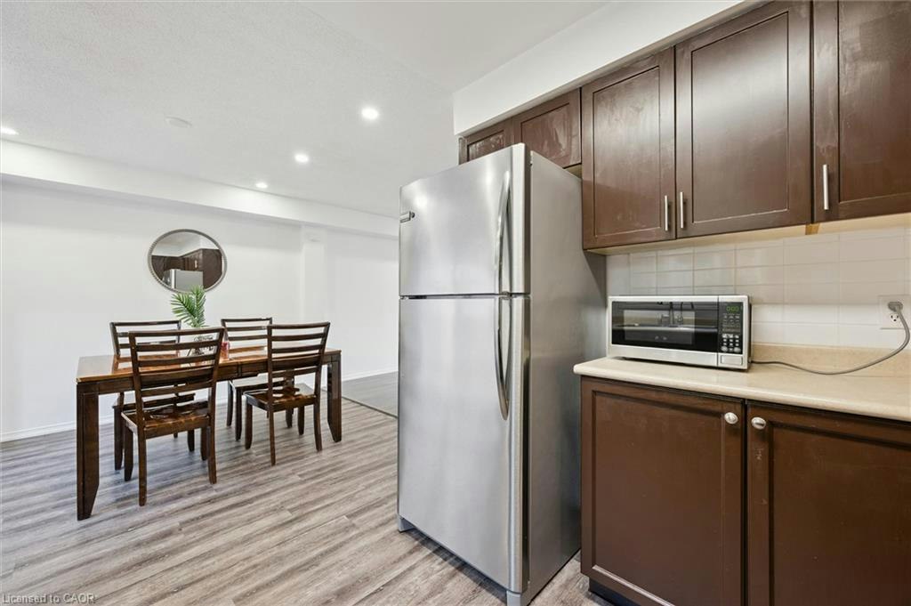 9-600 White Elm Boulevard, Waterloo, ON, N2V 2V2 - 9
