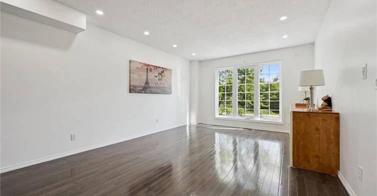 9-600 White Elm Boulevard, Waterloo, ON, N2V 2V2 - 3
