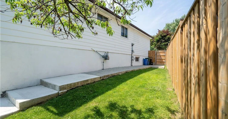Lower Unit-179 Wendover Drive, Hamilton, ON, L9C 5X6 - 23