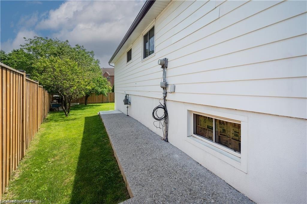 Lower Unit-179 Wendover Drive, Hamilton, ON, L9C 5X6 - 24