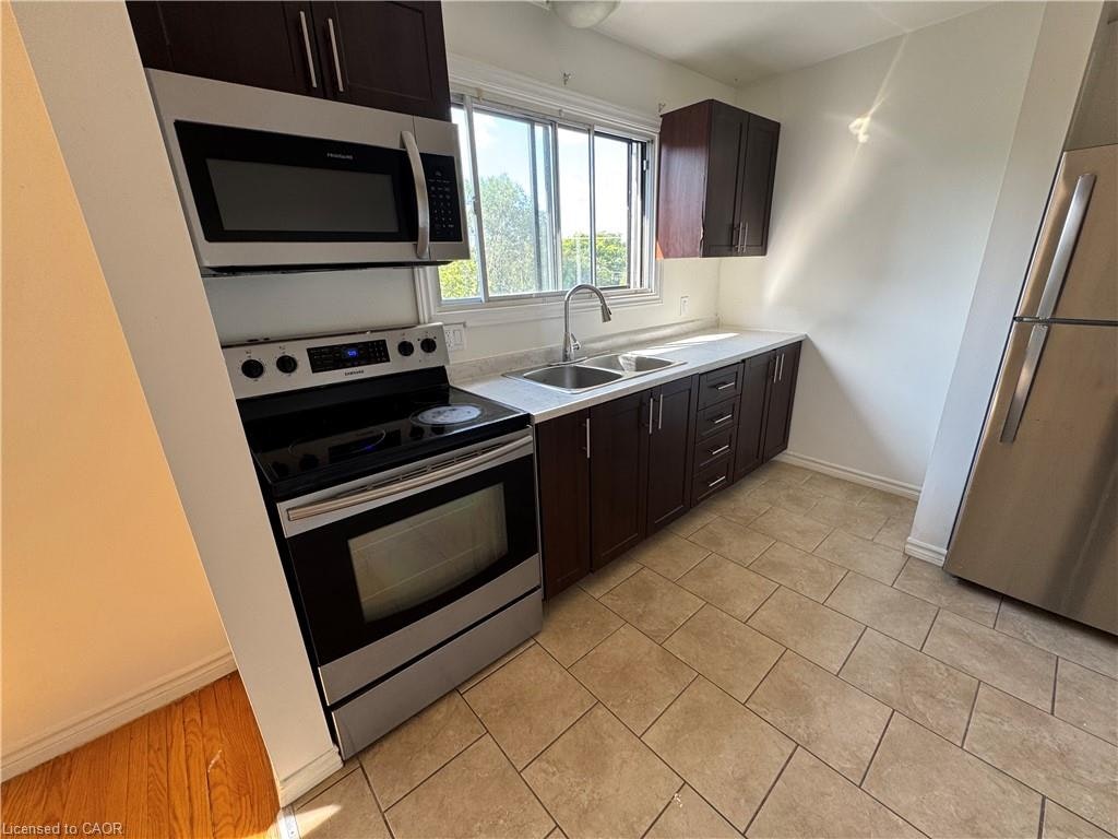 9-416 Lancaster Street W, Kitchener, ON, N2H 4V9 - 3