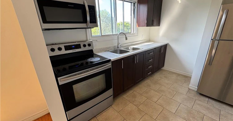 9-416 Lancaster Street W, Kitchener, ON, N2H 4V9 - 3