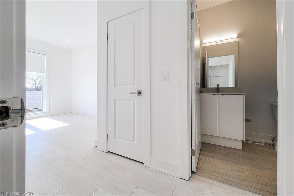 2-5451 Lakeshore Road, Burlington, ON, L7L 1E1 - 21