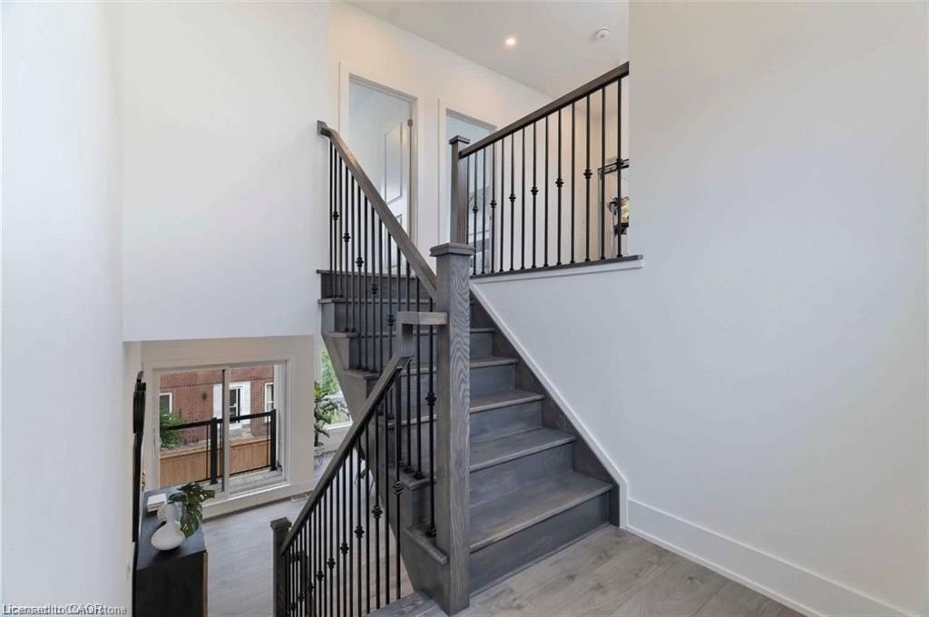 2-5451 Lakeshore Road, Burlington, ON, L7L 1E1 - 7