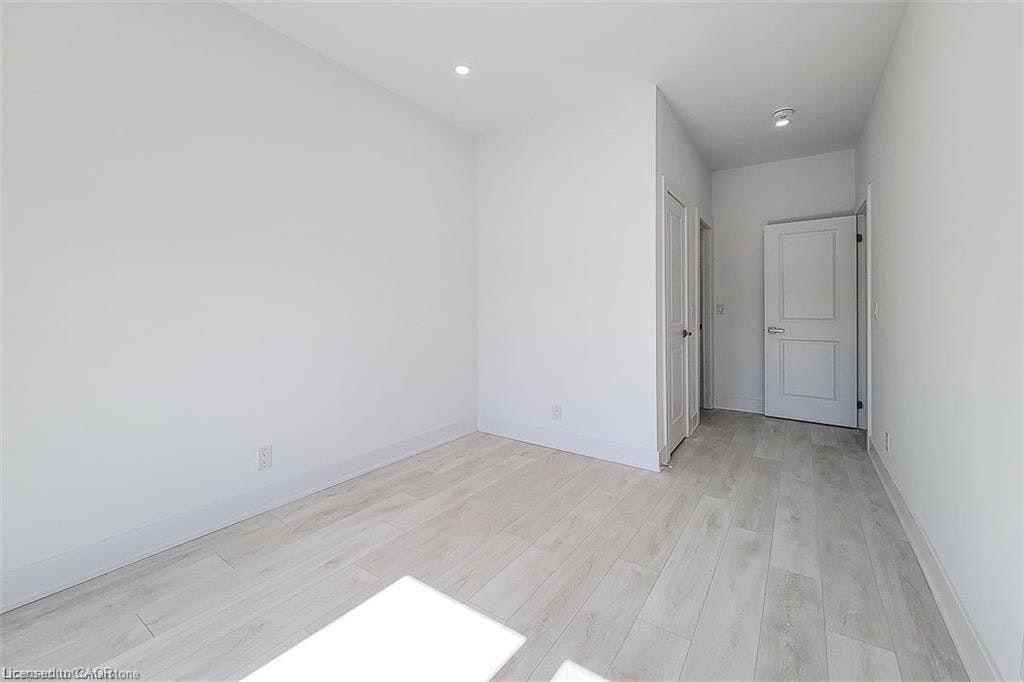 2-5451 Lakeshore Road, Burlington, ON, L7L 1E1 - 20