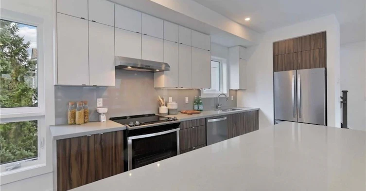 2-5451 Lakeshore Road, Burlington, ON, L7L 1E1 - 3