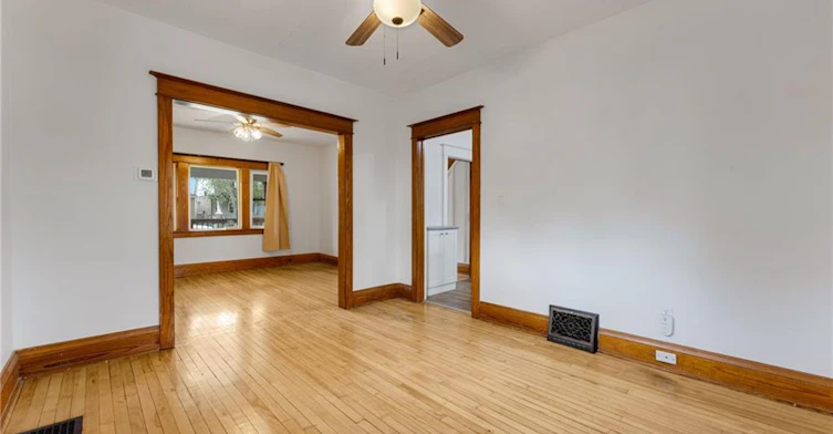 112 Oakland Avenue, Welland, ON, L3C 2C1 - 9
