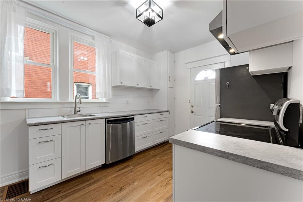 112 Oakland Avenue, Welland, ON, L3C 2C1 - 10