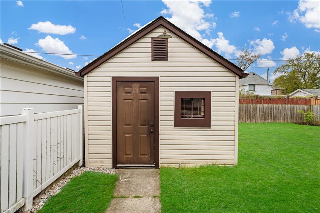 112 Oakland Avenue, Welland, ON, L3C 2C1 - 26